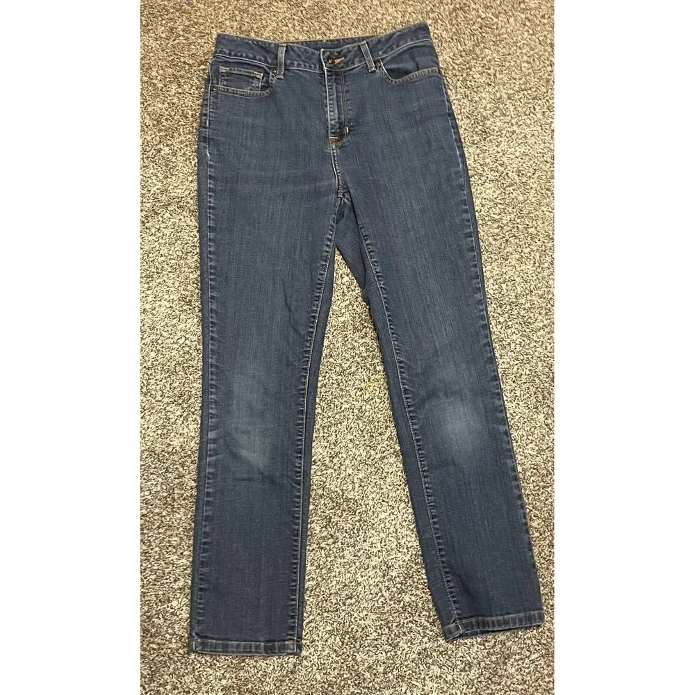L.L. Bean Jeans Womens 8 Classic Fit Medium Wash Blue Straight‎ Stretch Denim